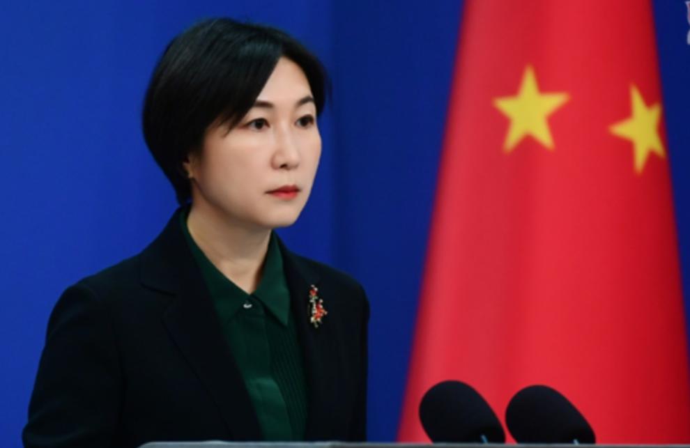 菲律宾对美国开放 4 个军事基地，外交部回应：地区国家避免被美裹挟利用。
并不意