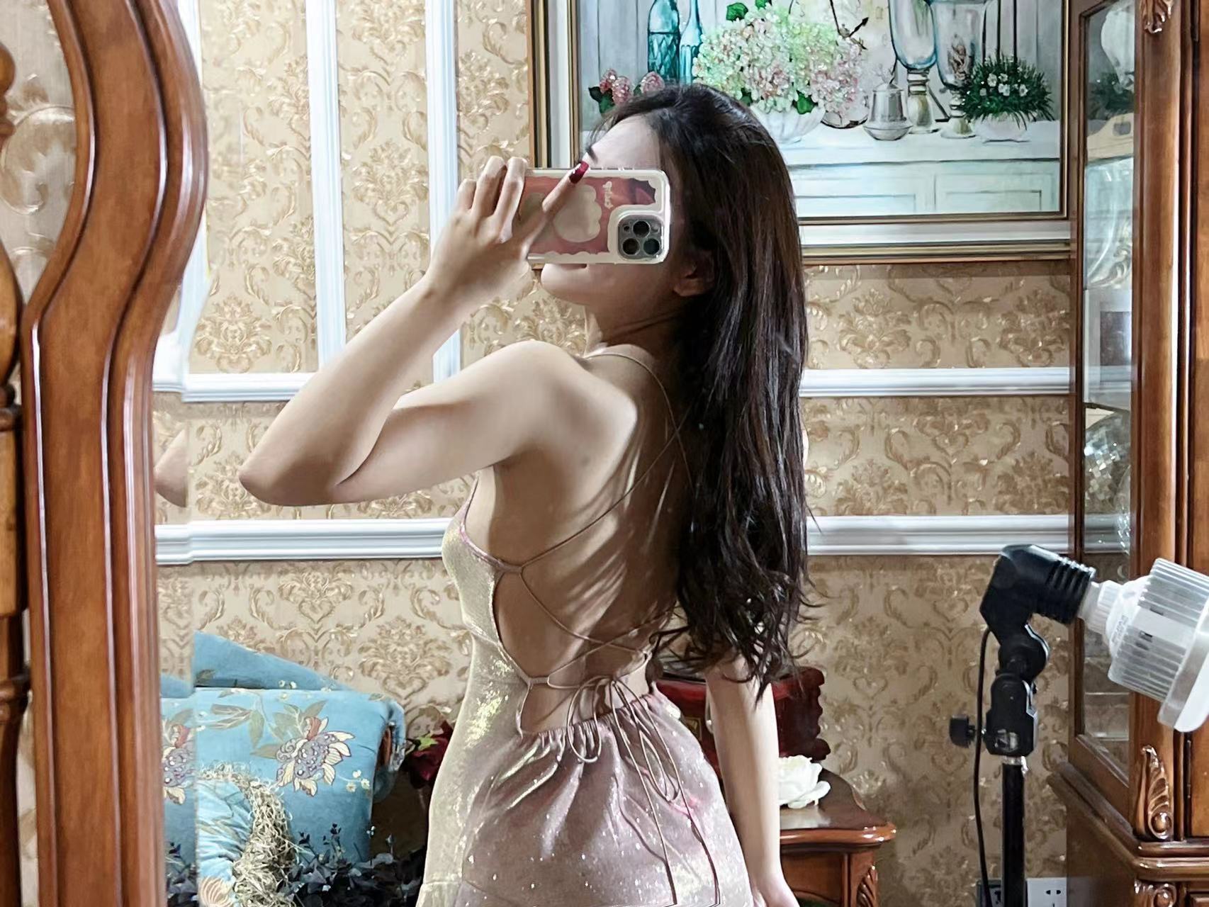 很愉快的一次拍摄🎬不同于自己以往的风格喜欢这种复古的调调😍 ​​​