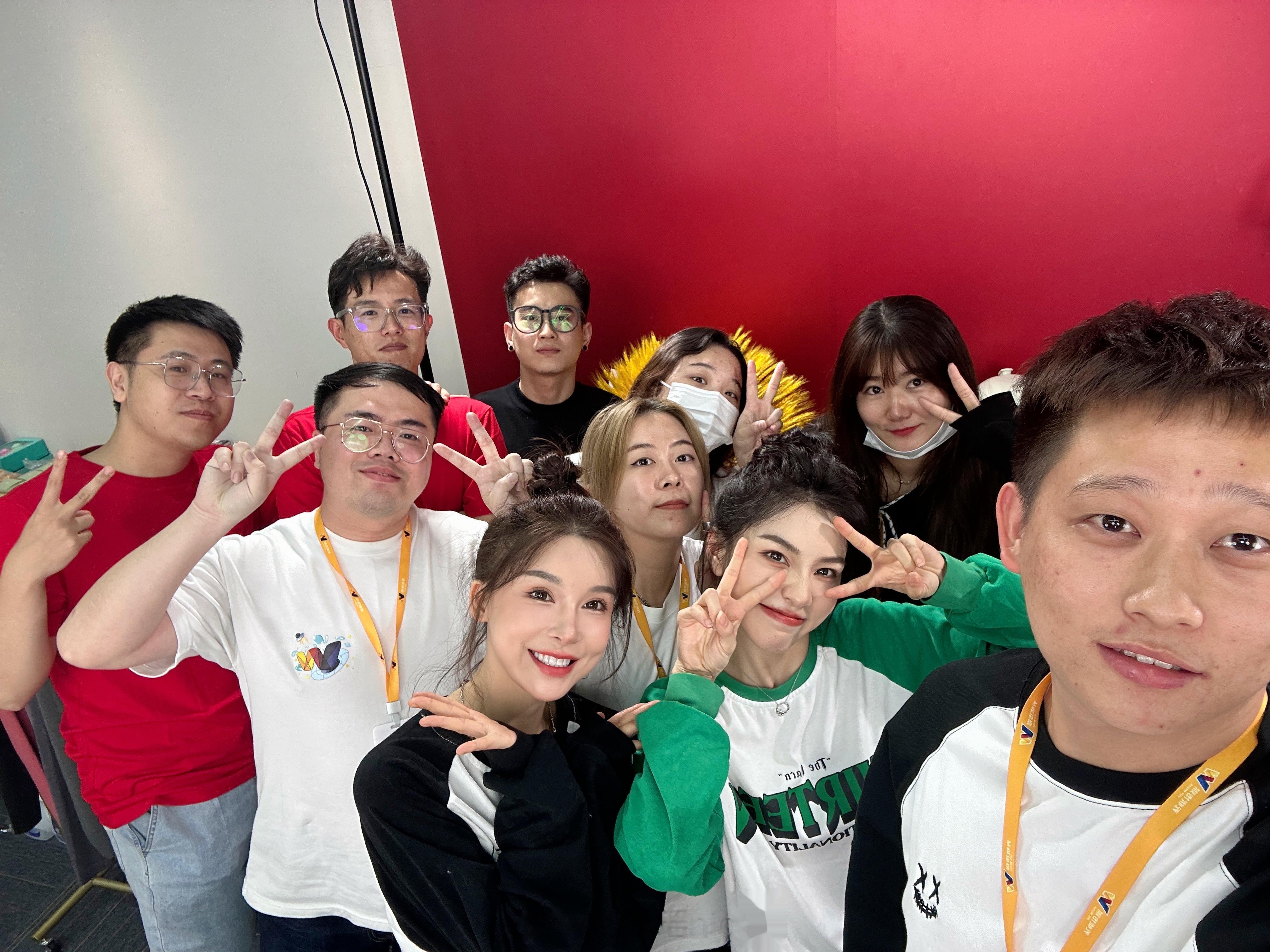 <p>开启新的篇章 ​​​</