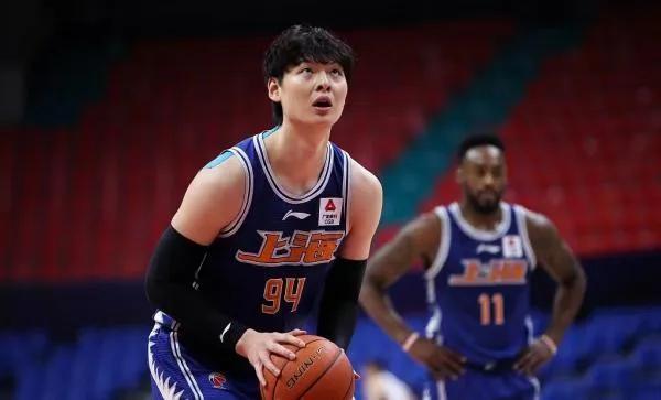 实至名归，恭喜王哲林提前锁定CBA常规赛MVP！

上海男篮中锋王哲林在本赛季常