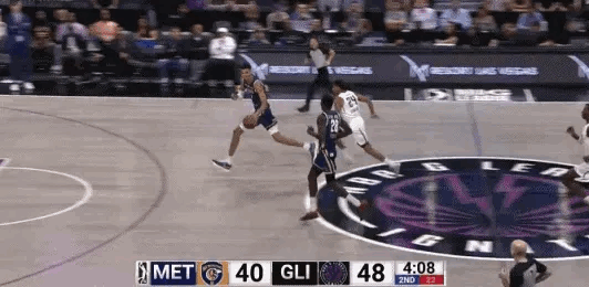 预定2023NBA状元的文班亚马太强了，今天的比赛又砍下36分11篮板4盖帽！2