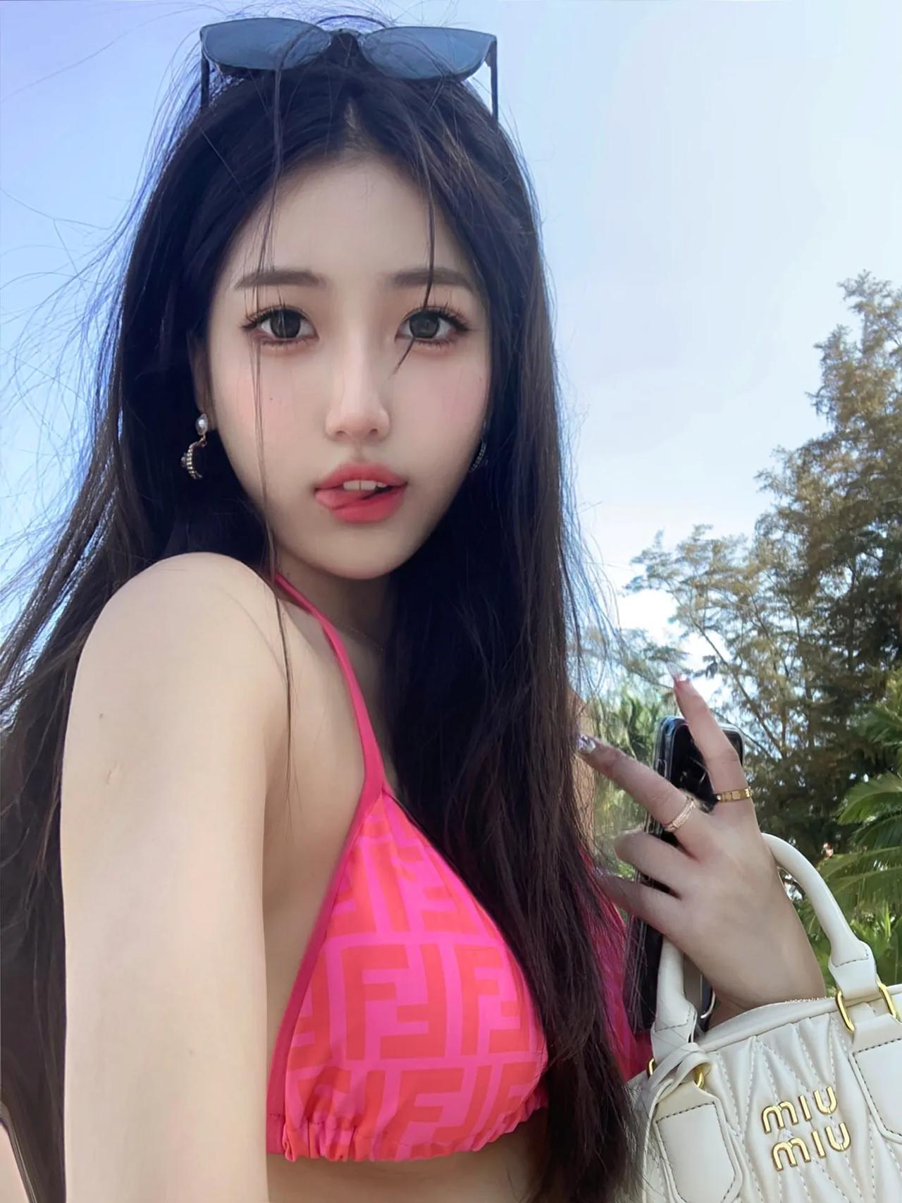 和闺蜜一起来普吉岛旅行，你说是景美还是人更美呢？  