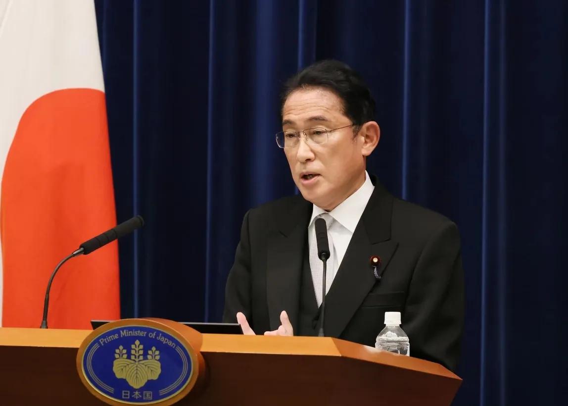 岸田文雄说无法预测中俄互动会产生什么后果，希望两国表现出责任感。岸田文雄在最近的