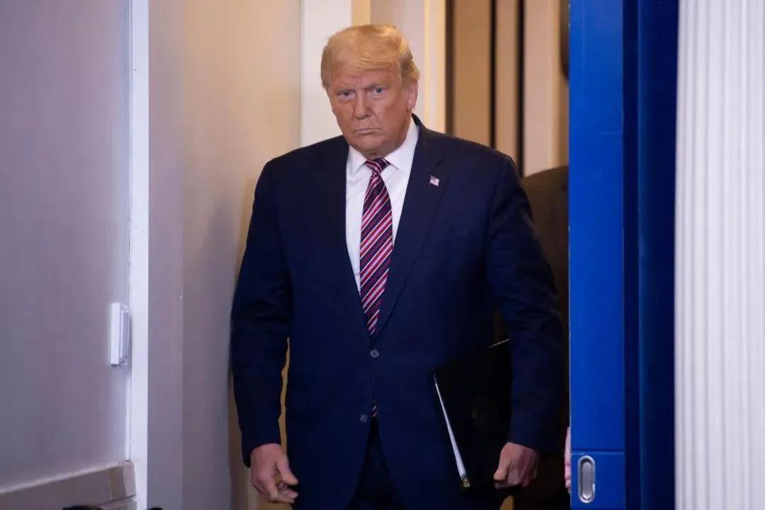 美国的老特说了句特靠谱的话！
曾经的东方龙国来美国的人，大部分都是技术精英！
现
