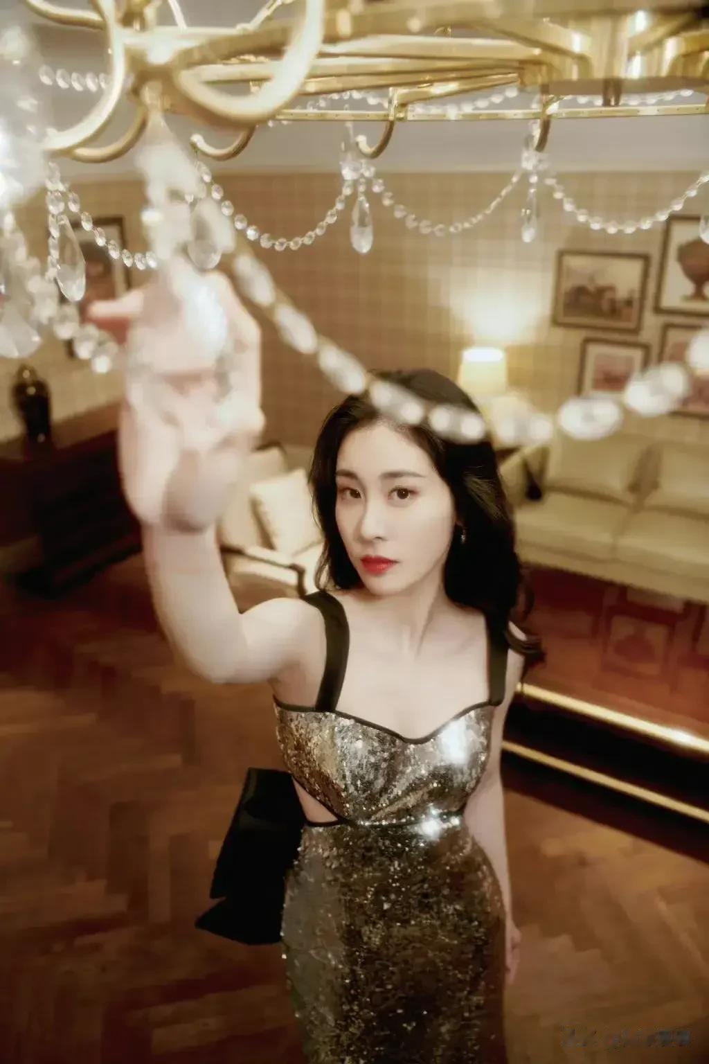 美女图集～第742期 | 张碧晨
