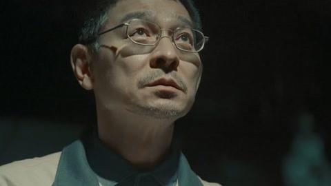 《流浪地球2》讨论了人要活在现