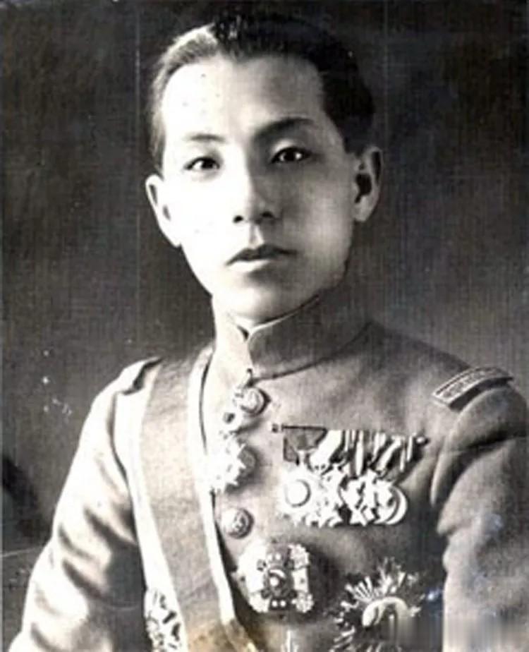 张学良明明是张作霖的长子，乳名为什么却叫“小六子”呢？ 张学良先生晚年接受采访时