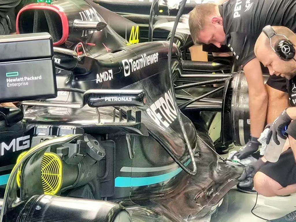 【F1|奔驰放弃零侧箱可以改变局面？拉塞尔并不相信】
    拉塞尔不相信放弃梅