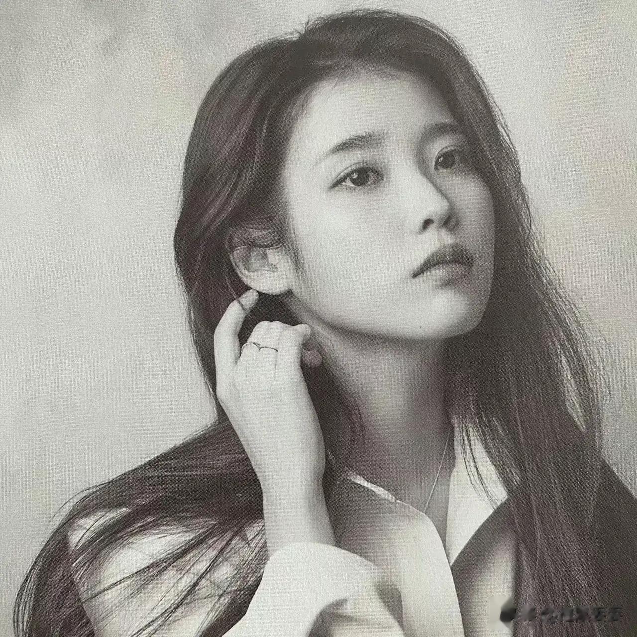 美女图集~第736期 | 李知恩
