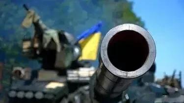 美情报官：乌军失去巴赫姆特将导致其他地区失控。他说，泽连斯基已被警告类似的事态发