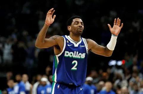 独行侠情况糟糕 欧文该怎么办？

据美媒报道，NBA前高管霍林格发文表达独行侠未