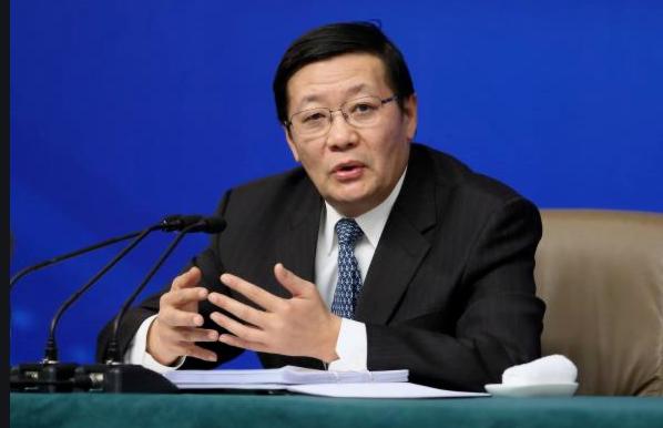 财政部原部长楼继伟表示：经济转为正常增长后应尽快开展房地产税试点。
房地产税要在