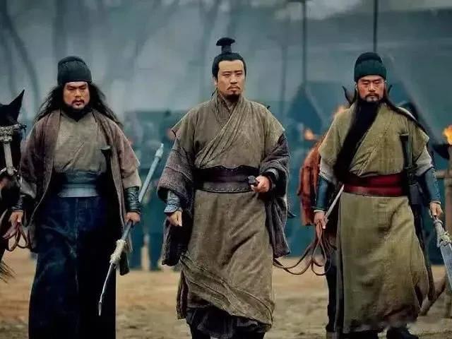  
为什么三国三大战役是官渡之战，赤壁之战，夷陵之战？
我觉得有两大战役可以媲美