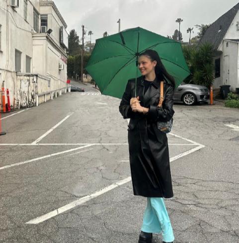 贝克汉姆大儿子“农民工”形象出