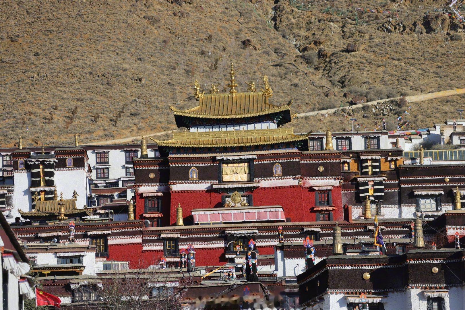 #全国重点文物保护单位# 扎什伦布寺是全国重点文物保护单位之一，为国家5A级旅游