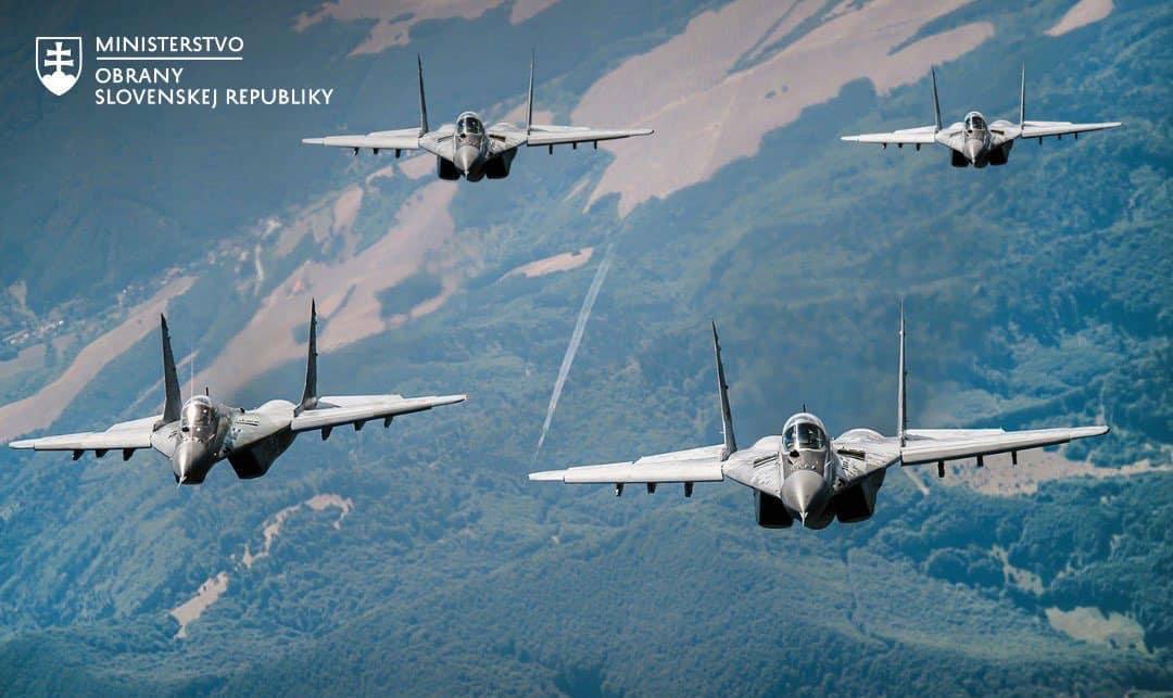 斯洛伐克国防部：首批4架MIG-29战斗机已移交给乌克兰。 ​​​