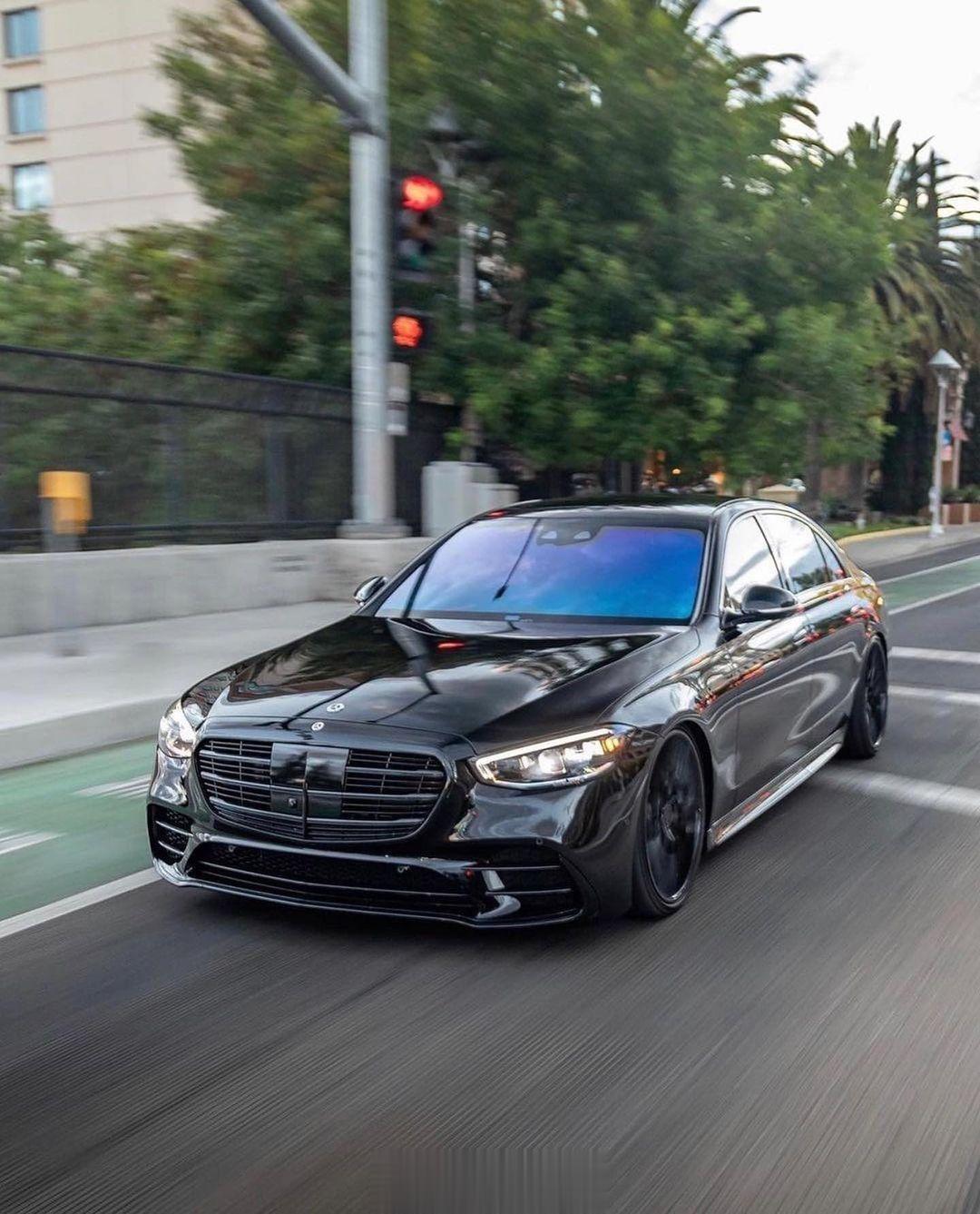 Mercedes Benz S-Classe W223 黑色 ​​​