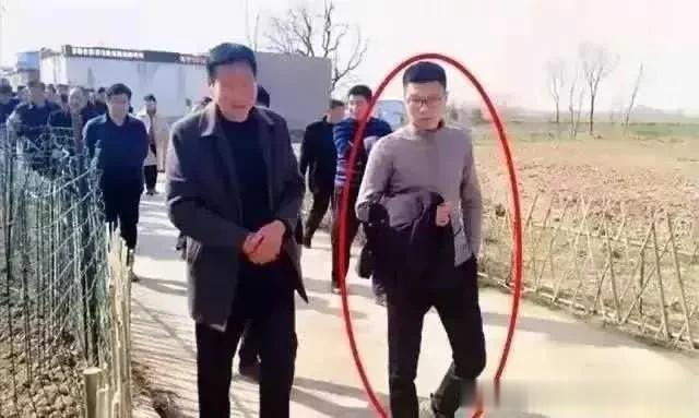 我们看不到李秋平县的后续！估计他去什么地方当官了！无论如何，李秋平的所作所为是适