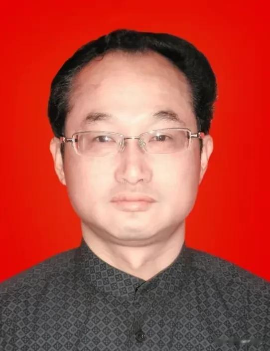 与多名女性长期保持不正当性关系，遂川县教育局原局长林文平被查！

4月14日，权
