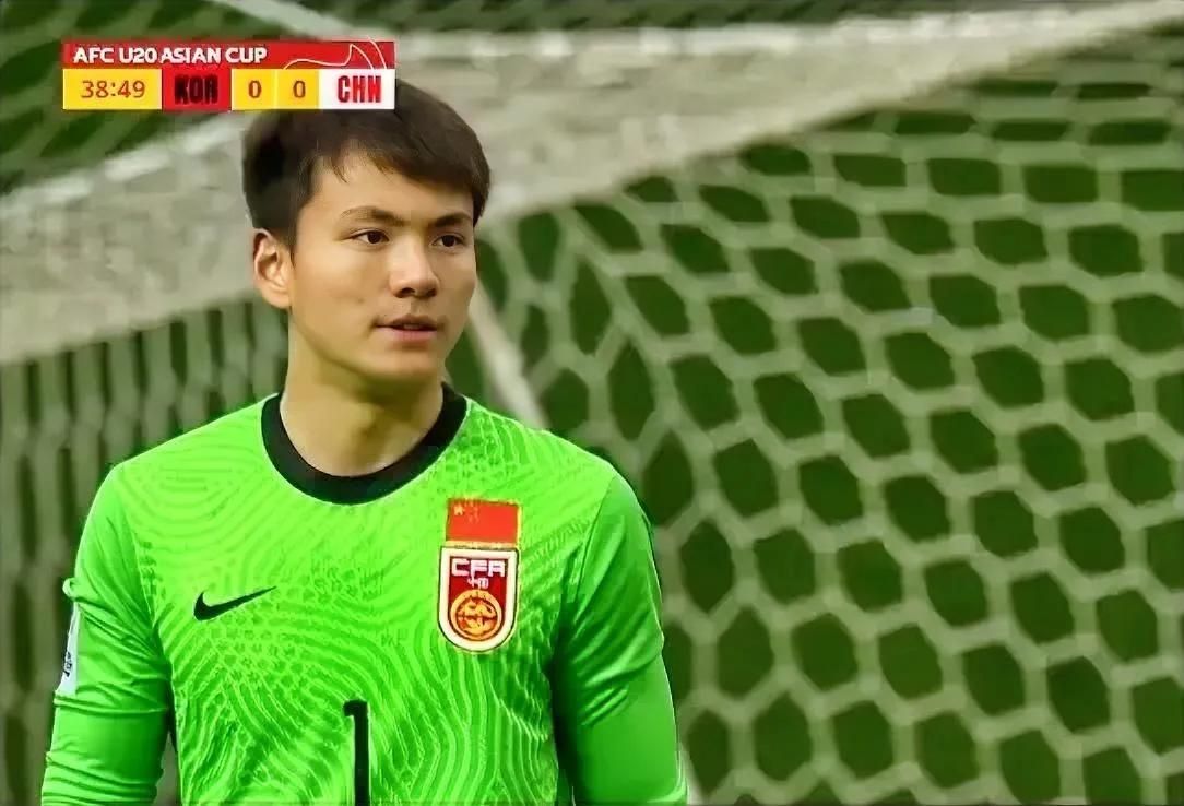 公布未来的中国男足国家队最佳首发阵容，李昊、吴少聪、邓涵文和张玉宁领衔

中国男