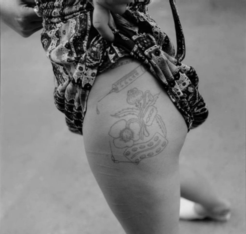 #历史那些事[超话]#2005年的俄罗斯。在圣彼得堡的一家戒毒中心，一名失足女向