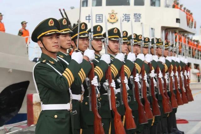 中国还有个“第二海军”，隐藏实力多年，整体实力很强大。

解放军海军是我国四个军