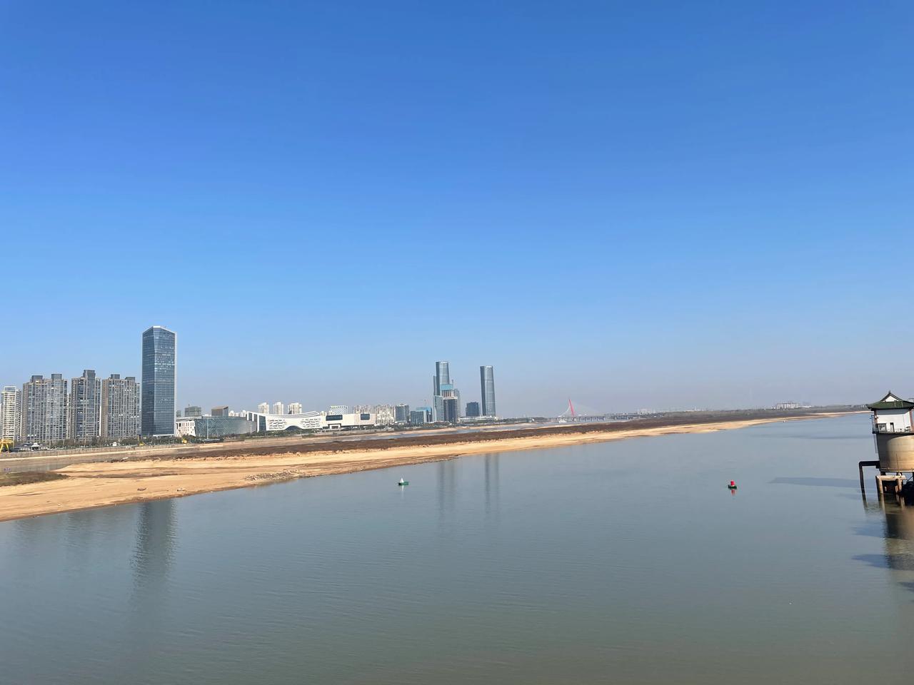 我们很多人可能不知道的是，大部分人和你已经见完了此生的最后一面了。