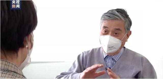 
甲流的传播性比后期的新冠其实不差什么，新冠在潜伏期有传播性，甲流在潜伏期也有传