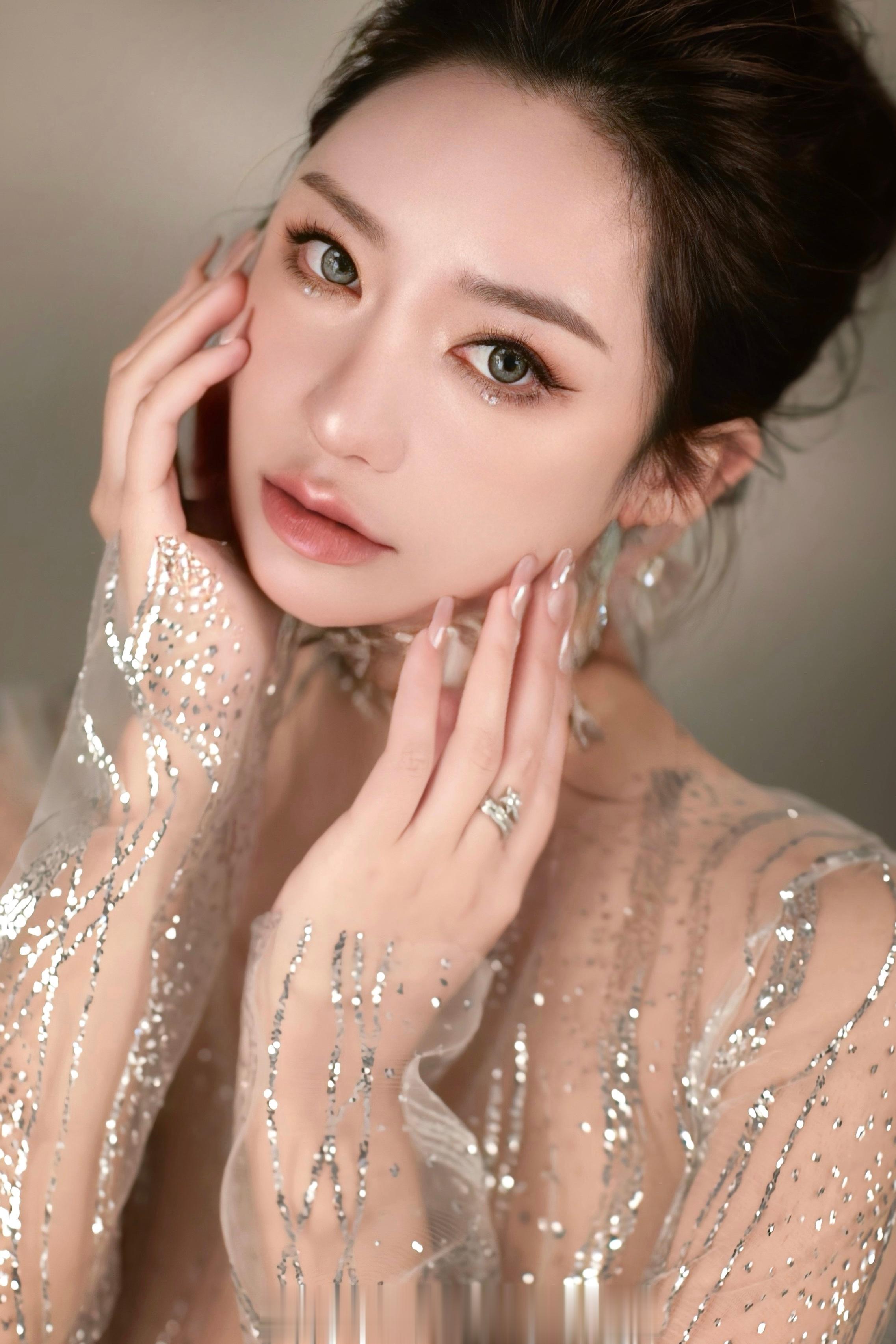 🤍 ​​​<p class=