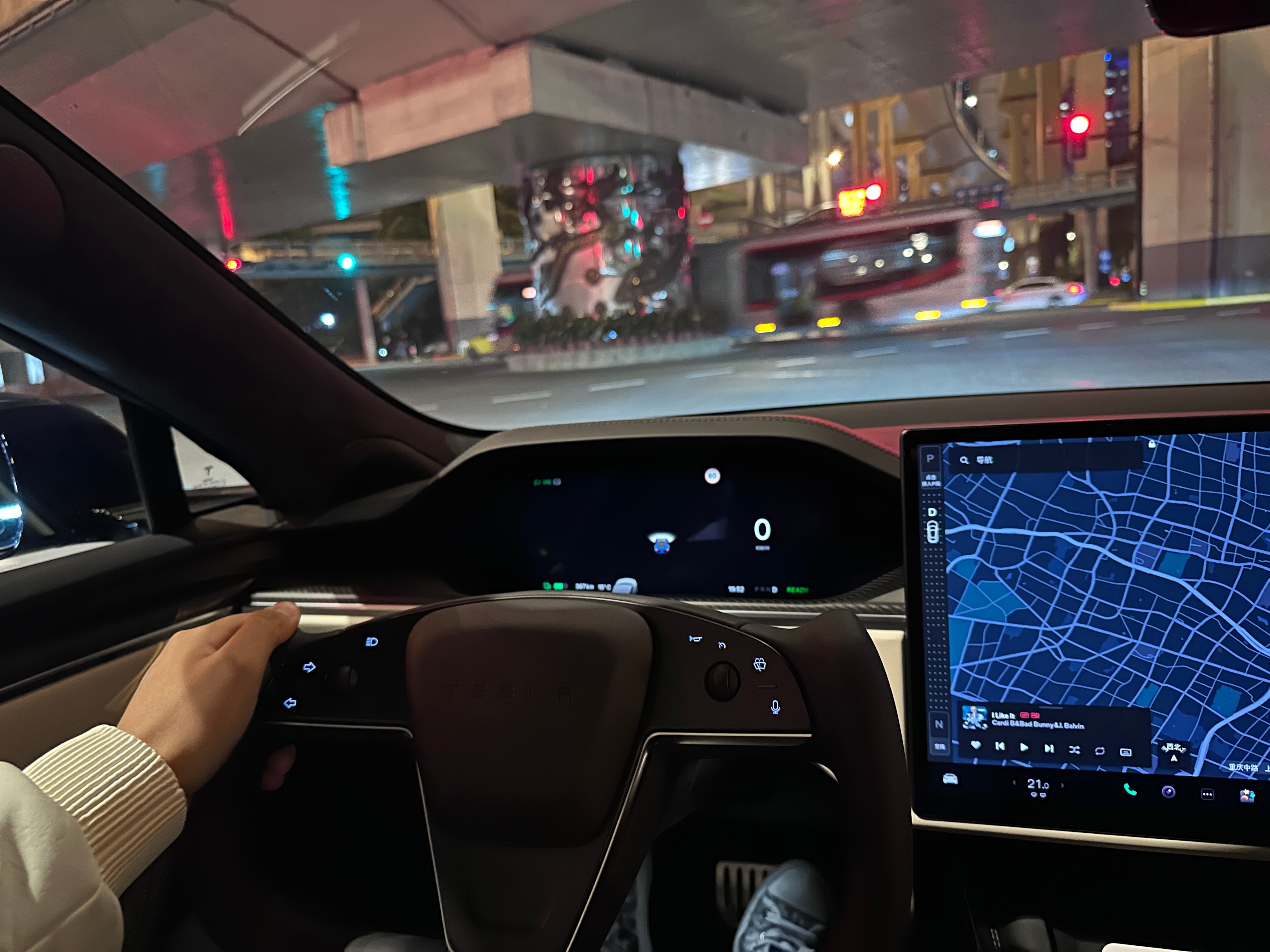今年开始以来最兴奋的一次试车1000匹马力的怪兽市售电动汽车里最登峰造极的产物2
