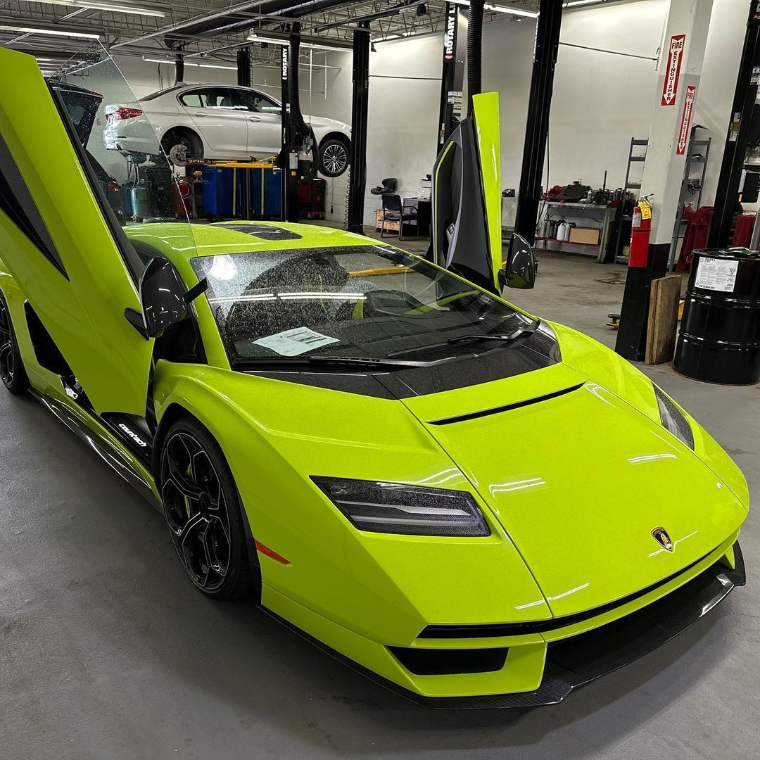 The Lamborghini Countach LP1800-4.I love