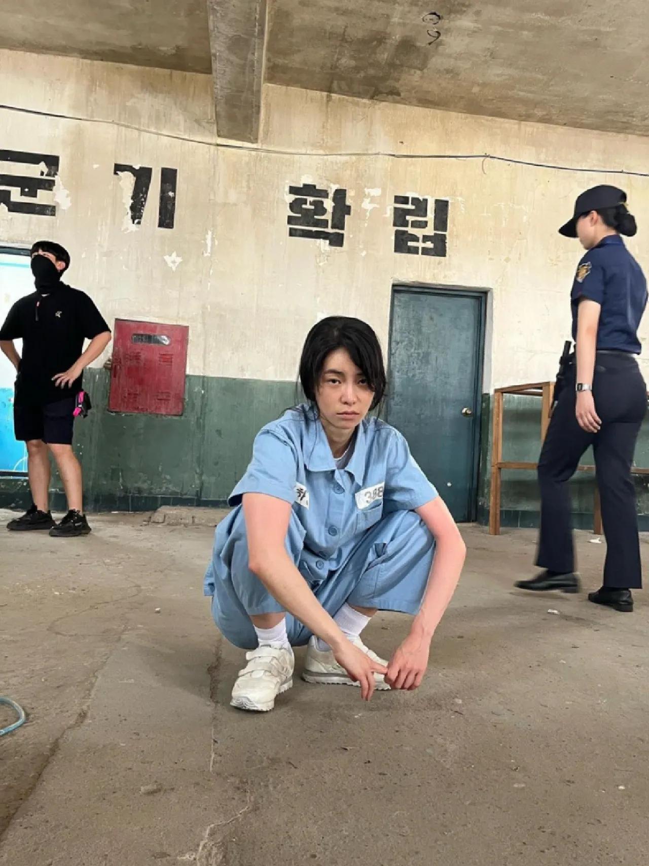 是有点搞笑女的天分在身上的！
妍珍：我在里面挺好的，走的纯yu风……哈哈哈哈
妍
