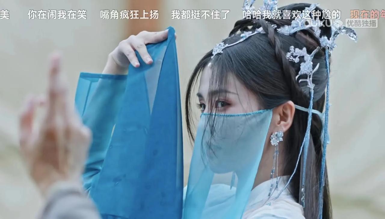 长袖善舞舞着舞着就勒上脖子了，叶夕雾和澹台烬这“闺房意趣”还真是画风统一。

 