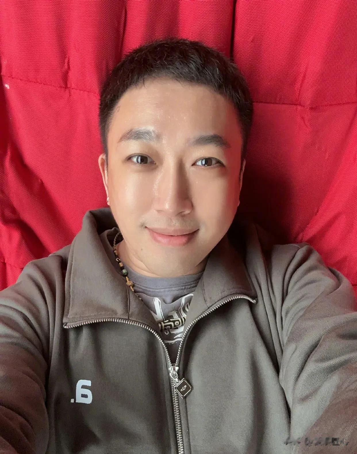 于正不经意的一声否定，撕开了多