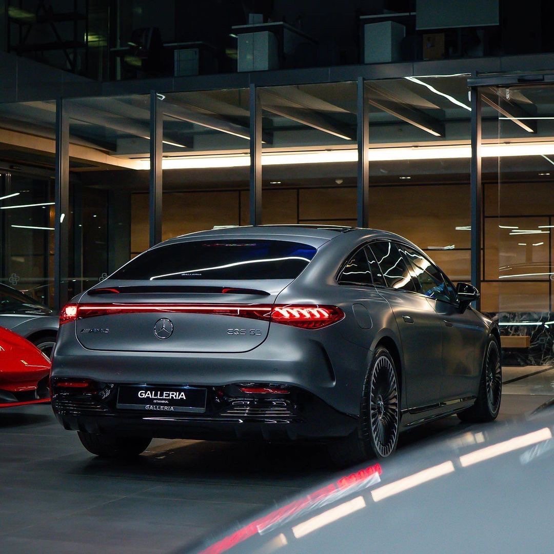 梅赛德斯-AMG EQS 53 ​​​