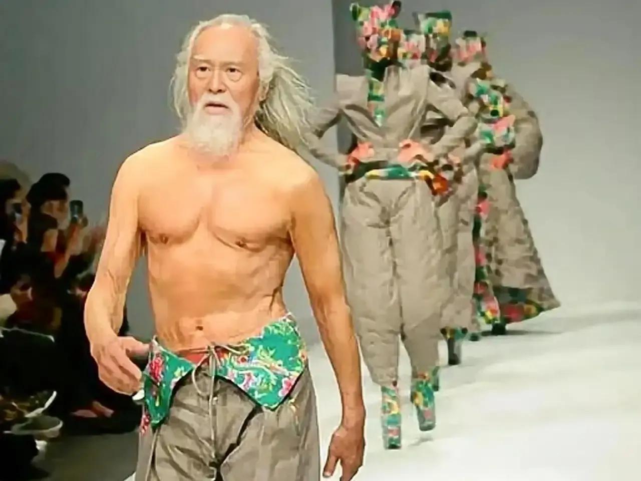 颜丙燕和王德顺在电影《盛先生的花儿》发布会上的的合影。
王德顺今年86岁，被誉为