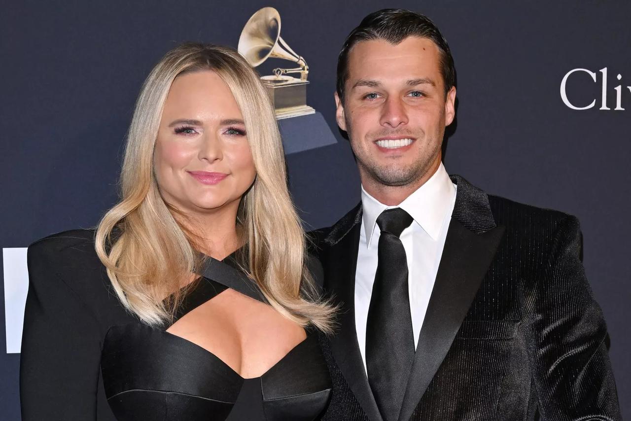 米兰达·兰伯特 (Miranda Lambert ) 并不害怕在网上炫耀她丈夫的