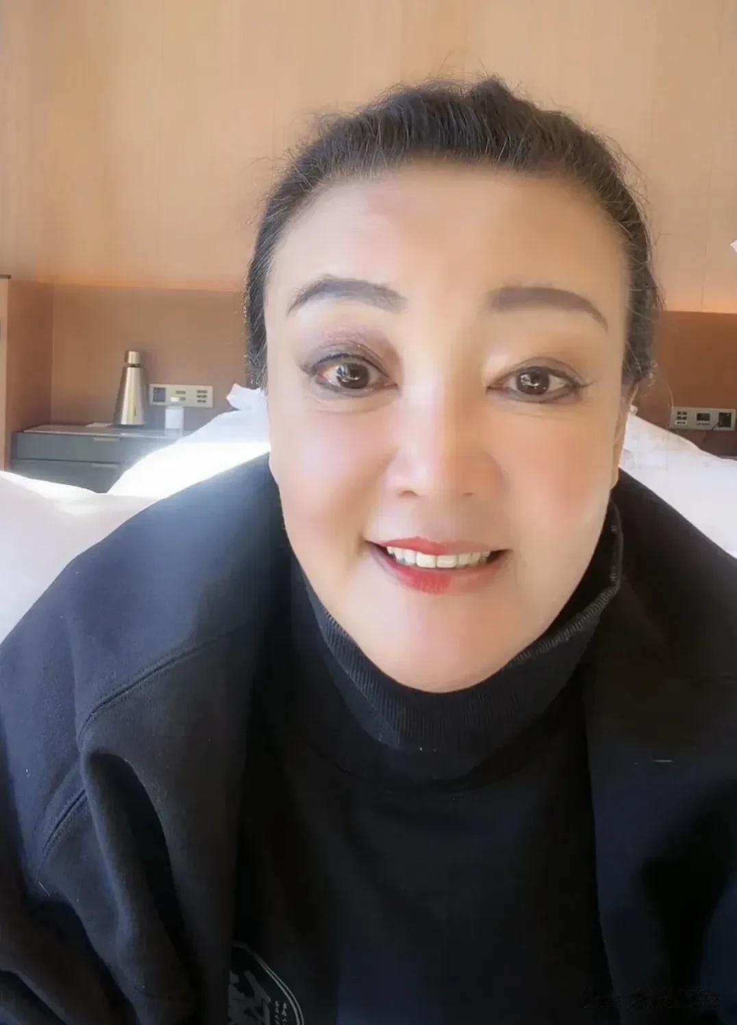 张兰曾表示自己是麻六记的免费代言人，可问题是，这世界上往往免费的东西最贵，张兰现