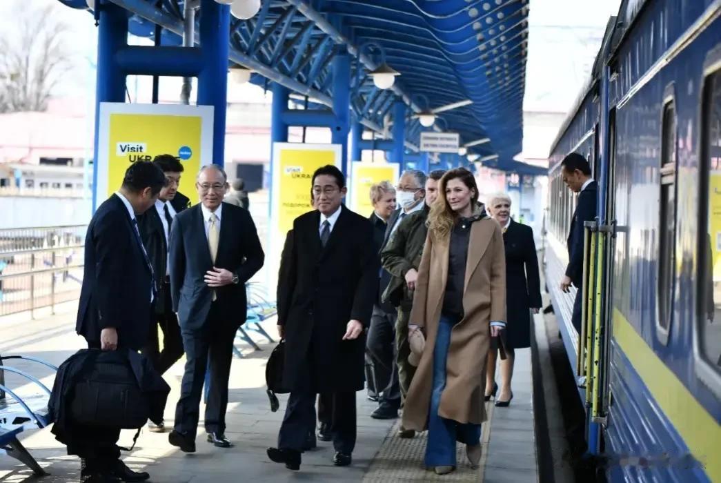 到了！从波兰乘火车前往基辅的岸田已经抵达乌克兰首都基辅，乌方派出其第一副外长在车