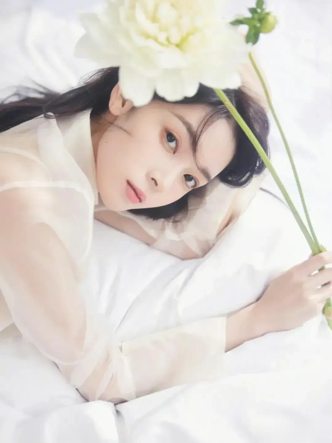 美女图集~第727期 | 陈瑶