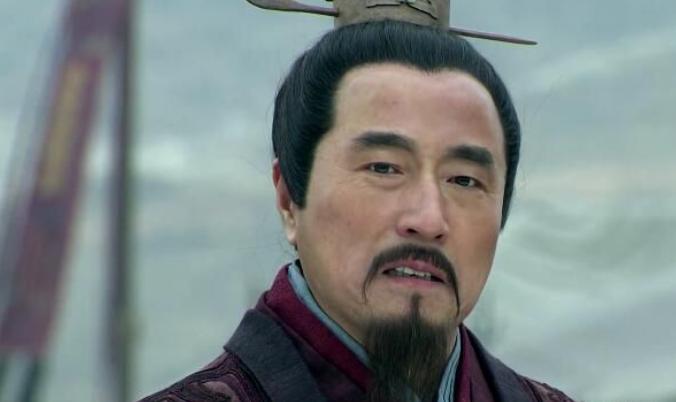 萧何年轻的时候，在沛县衙门为吏，后来被提拔为沛县的主吏掾。萧何的办事能力很强，得