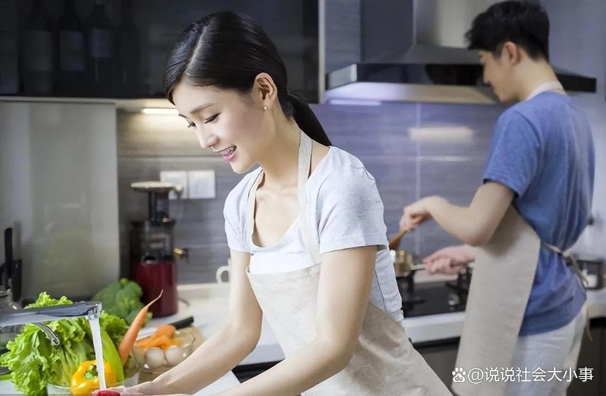 “高官情妇”宋利：靠美貌当副主任，利用市长贪污6359万
过去的女人以为自己的使