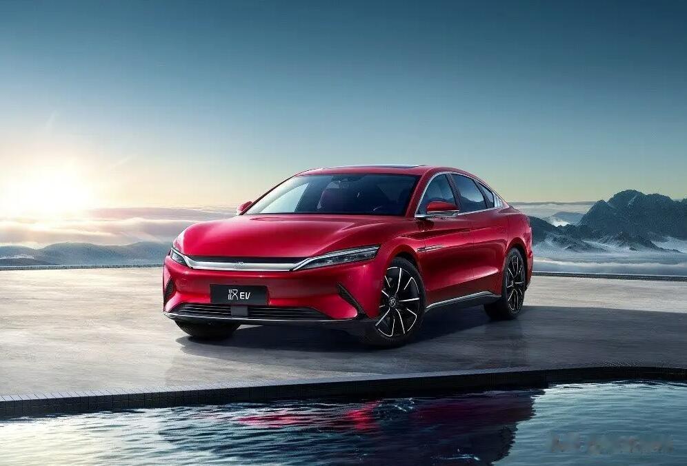 12344辆！比亚迪汉让你“叹为观止”！比亚迪汉的1月销量是1221辆，2月销量