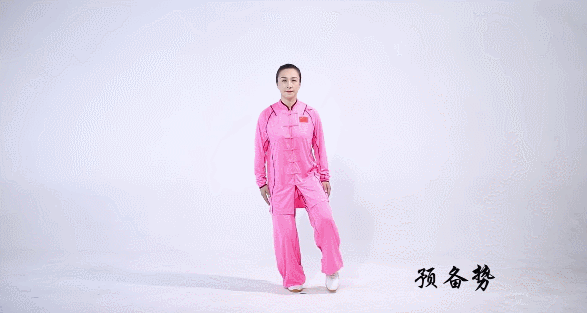 #中医话养生[超话]#“千年长寿操”「八段锦」，每个动作都是一剂“药”，强身健体