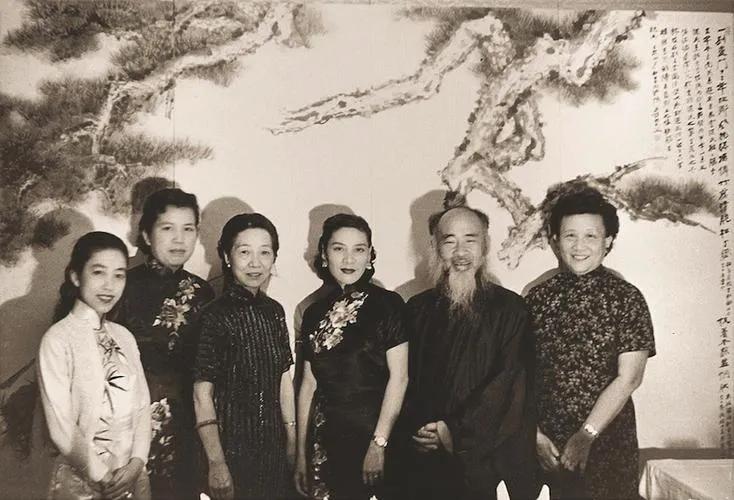 “嫁给我，我就教你画画！”1943年，44岁的张大千，对女儿14岁的闺蜜一见钟情