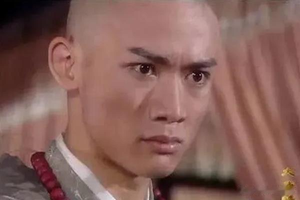 当男明星遇到光头造型，真帅假帅一目了然，这几位明星帅出天际！
嗨喽，亲爱读者朋友
