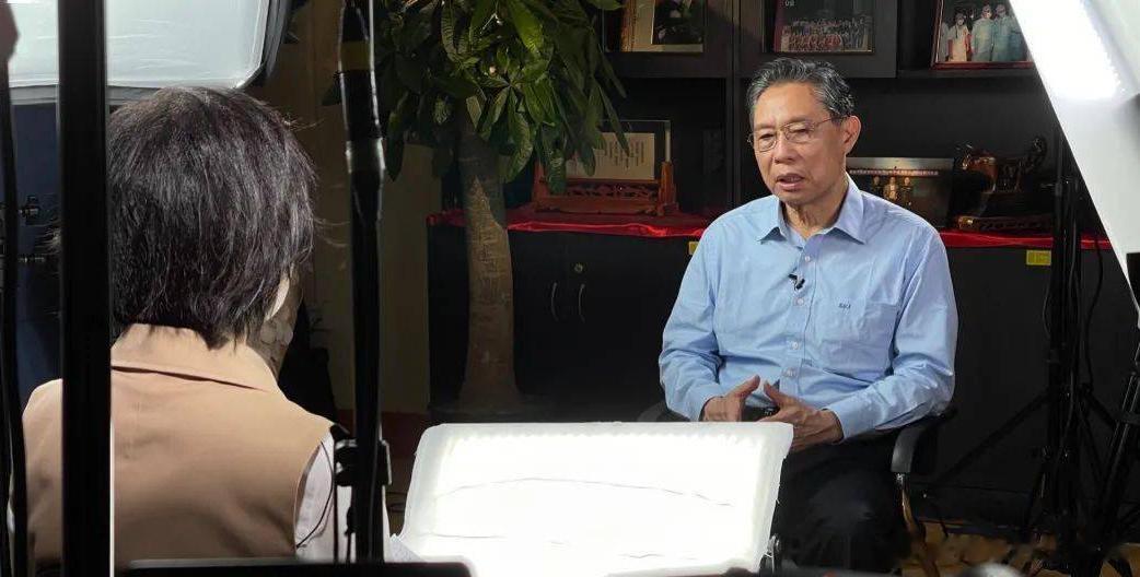 钟南山院士突发心梗引反思，寿命长短原来取决于它……来源：健康时报如今已83岁高龄