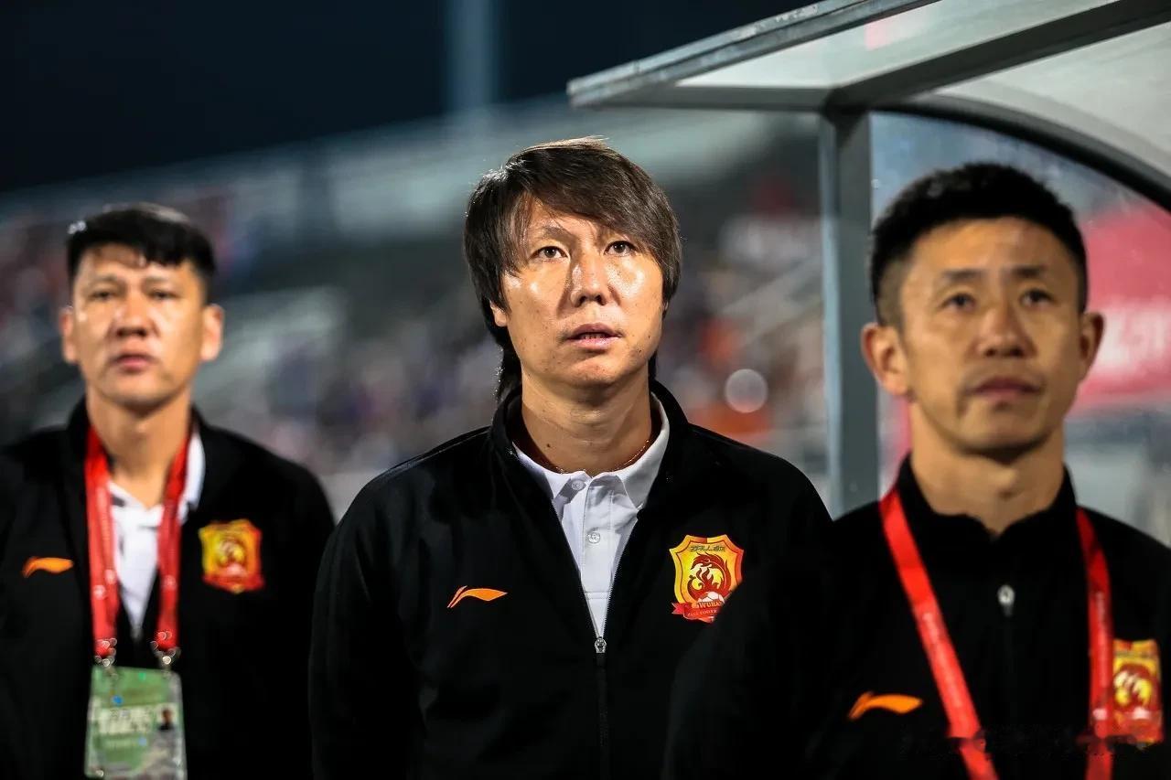 中国足球圈是彻底了“火”了，根