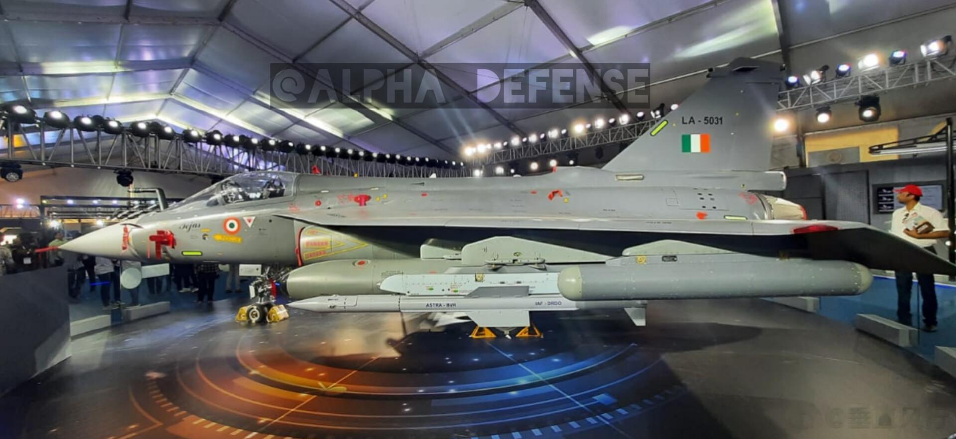 印度航展上传出消息印度空军将在已经订购的83架的基础上再增购50架LCA MK1