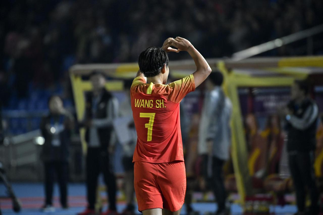 扬科维奇上任中国男足主教练第一场热身比赛，当然引起大家关注，当然他自己也十分重视